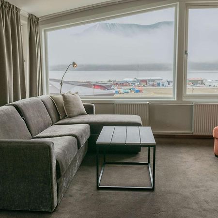 Radisson Blu Polar Hotel, Spitsbergen Лонгйир Экстерьер фото