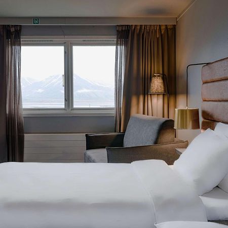 Radisson Blu Polar Hotel, Spitsbergen Лонгйир Экстерьер фото
